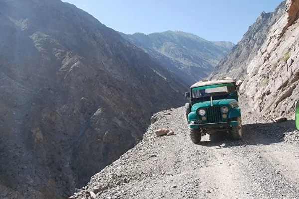 Adrenalin tutkunları için bulunmaz keşif! Dünyanın en tehlikeli yolu Türkiye'de bulunuyor